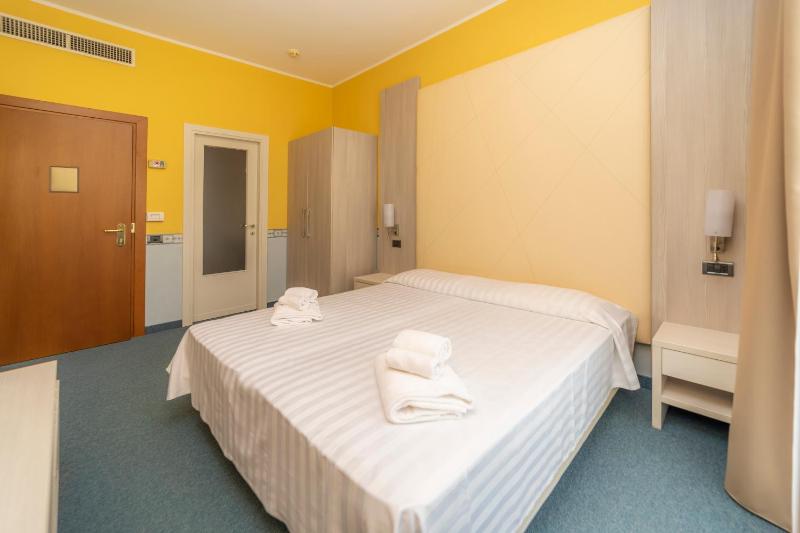 Double or Twin Room image 1