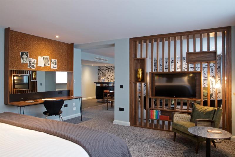 Telegraph Hotel - Coventry - image 41