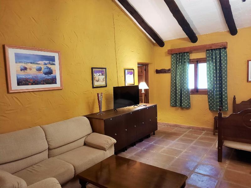 Superior Family Room image 4