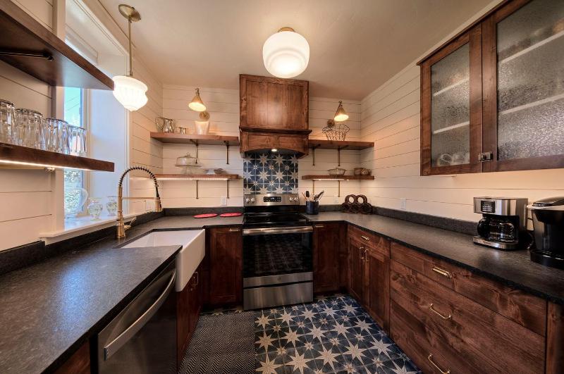 Cali Cochitta Vacation Rentals - image 6