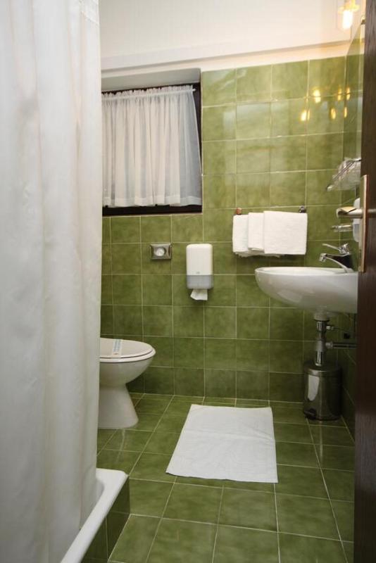 Triple Room image 3