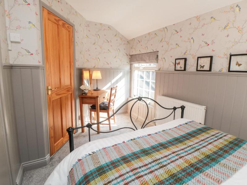 Esk View Cottage - image 15