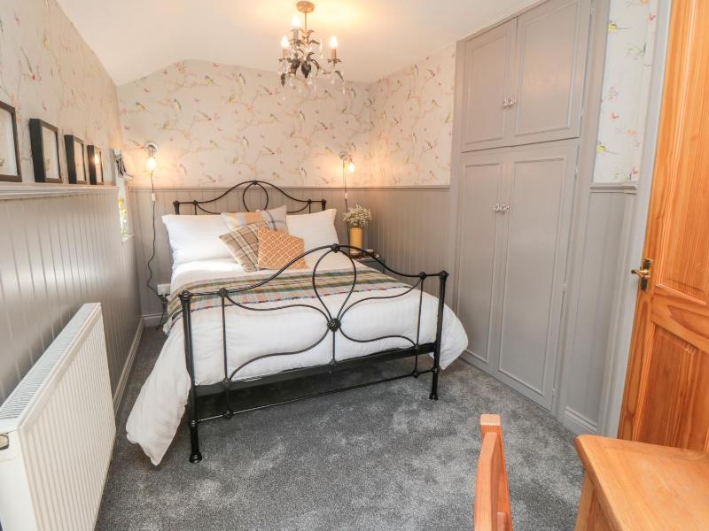 Esk View Cottage - image 18