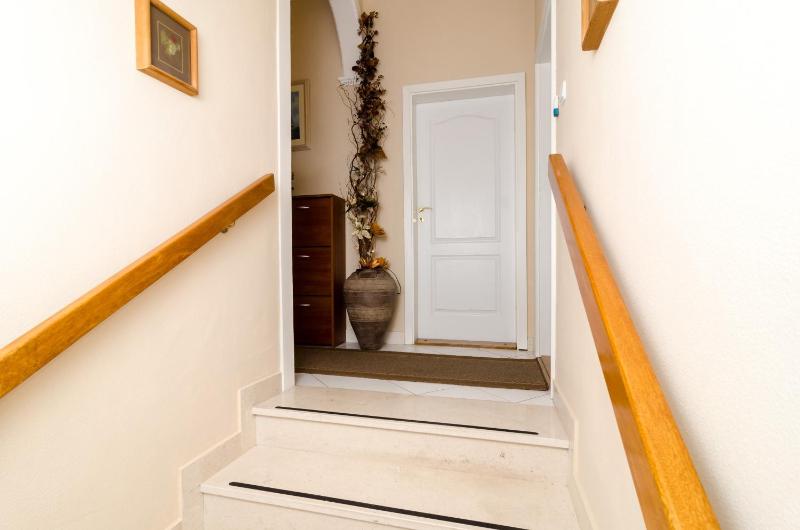 Double Room with Sea View image 3