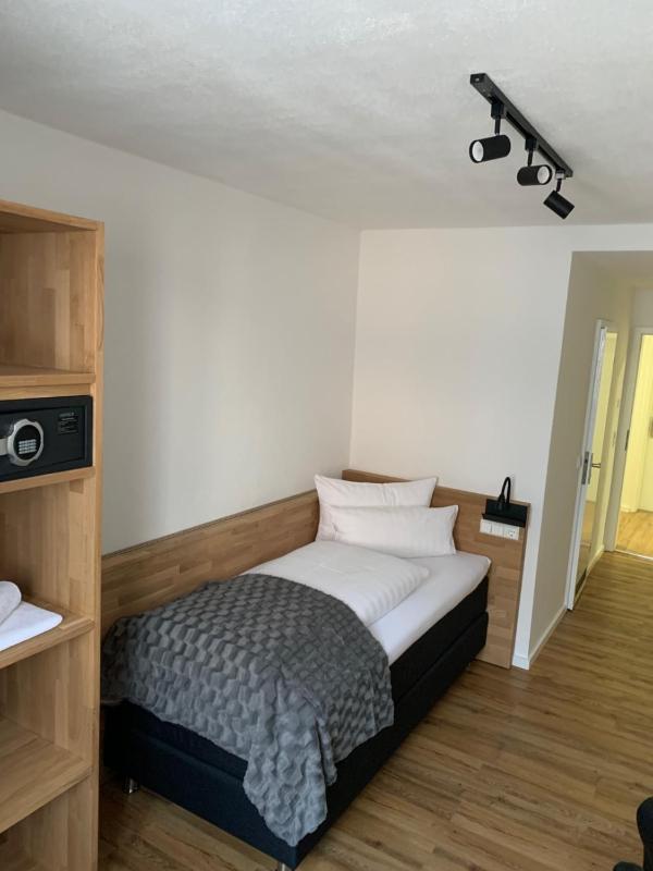 Superior Single Room image 4