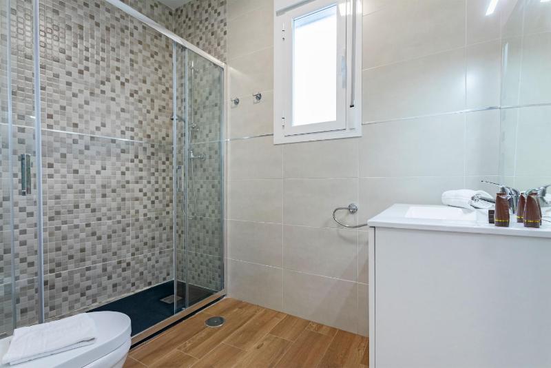 Genteel Home Recaredo - image 4