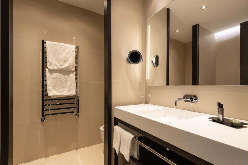 Superior Two-Bedroom Suite image 2