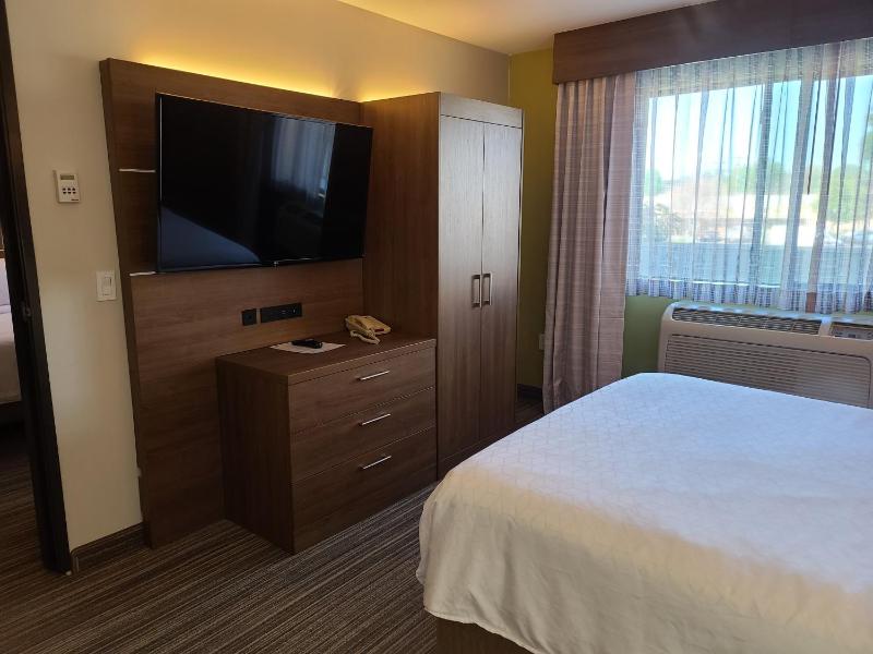 Standard Room image 1