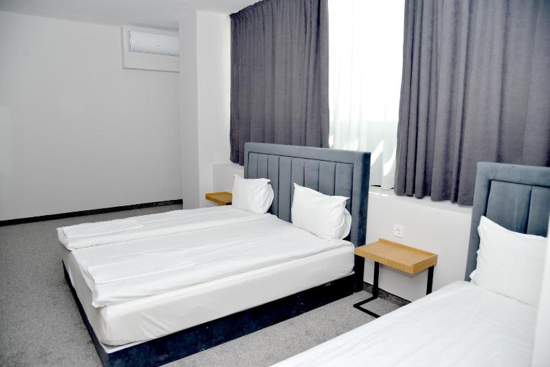 Deluxe Single Room image 2
