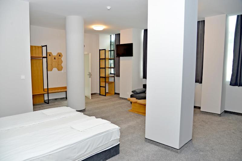 Deluxe Double Room image 4