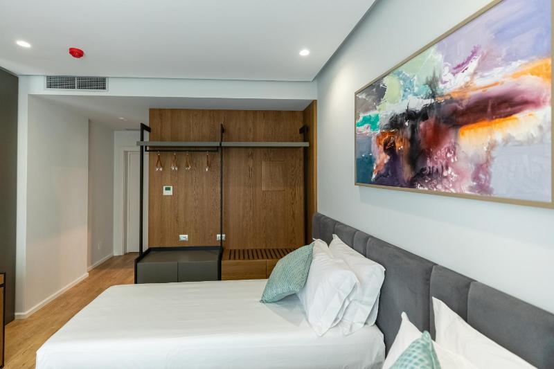 Double or Twin Room with Mountain View image 4