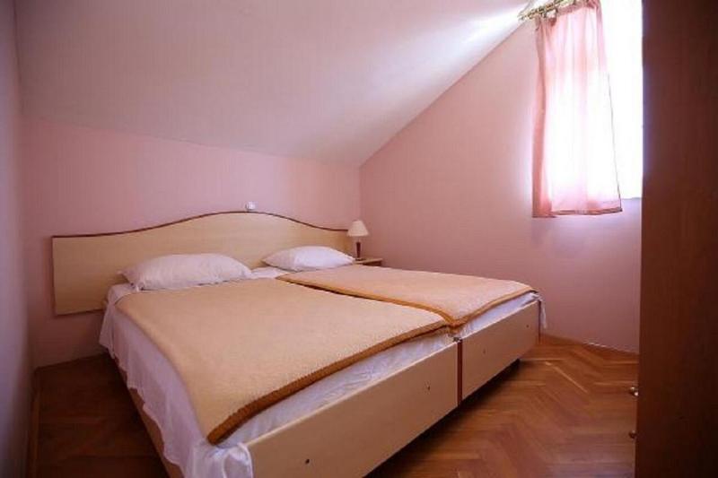 Two-Bedroom Apartment with Balcony and Sea View image 3