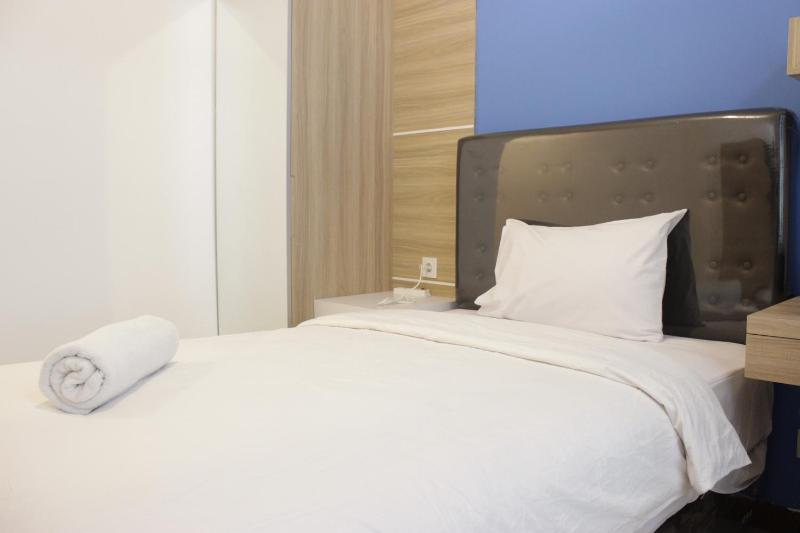 Pleasant Studio Semi Apartment at The Lodge Paskal near BINUS University By Travelio - image 9