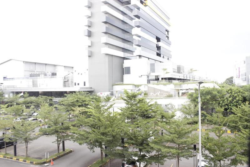 Pleasant Studio Semi Apartment at The Lodge Paskal near BINUS University By Travelio - image 8