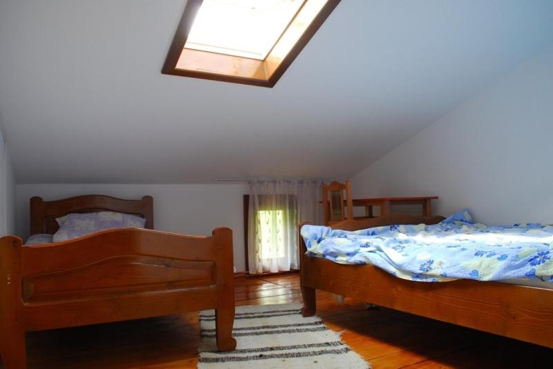 Triple Room with Private Bathroom image 2