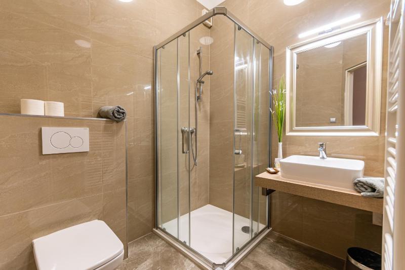 Single Room image 2