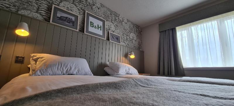 Standard Double or Twin Room image 2