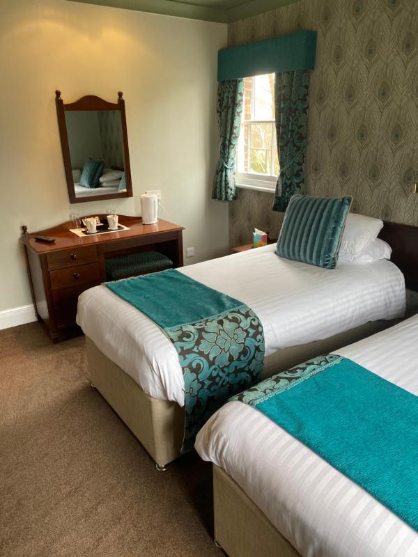 The Vine Hotel Skegness - image 10