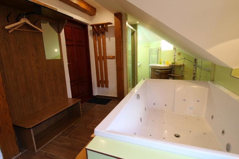Double Room with Spa Bath image 3