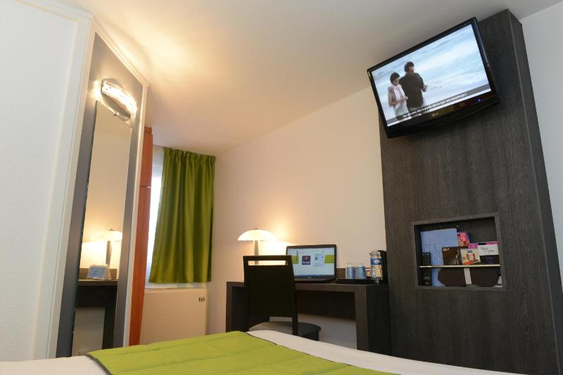 Double Room image 2