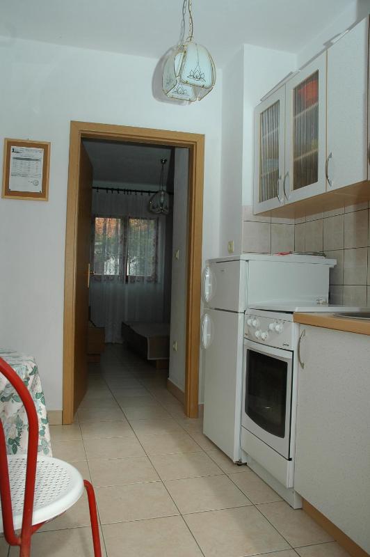 Studio with Balcony image 4