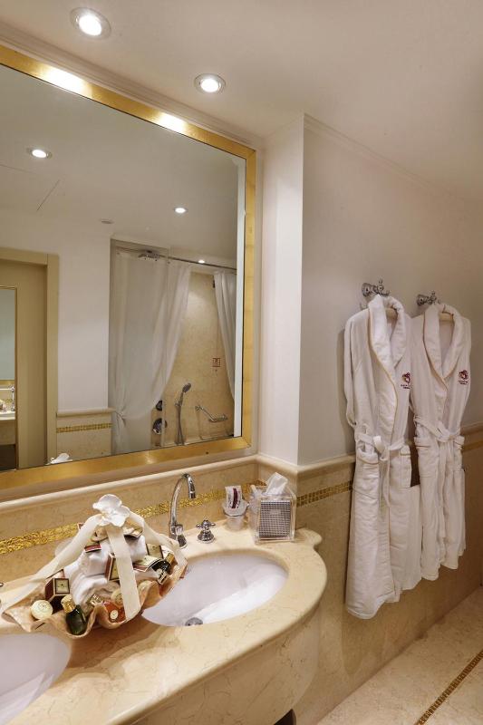 Junior Suite image 4
