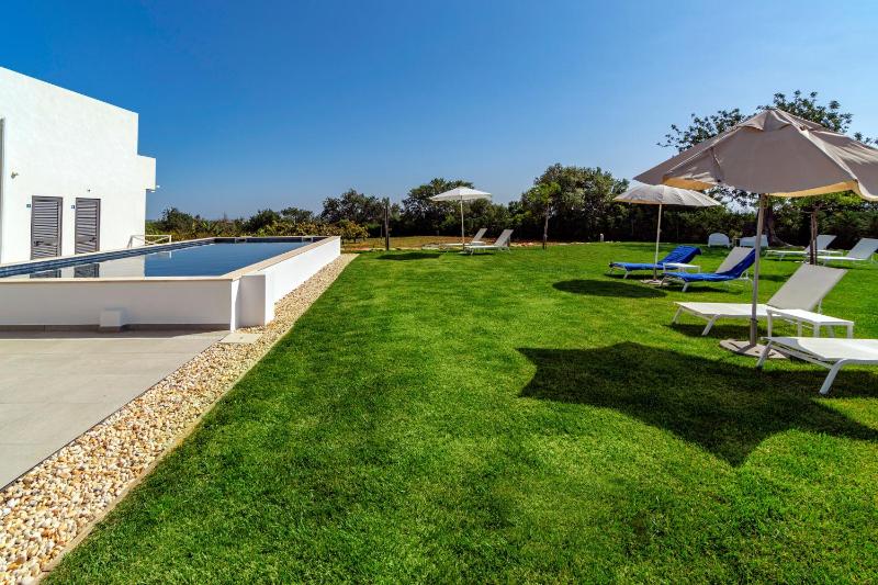 Mercedes Country House - image 21