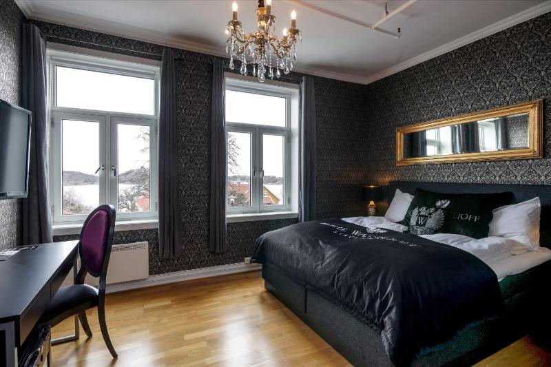 Double Room image 2