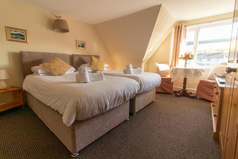 Attic Room image 1