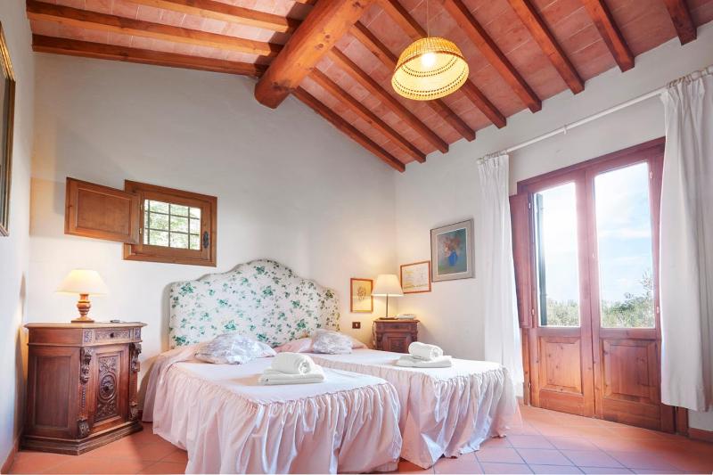 Two-Bedroom House image 3