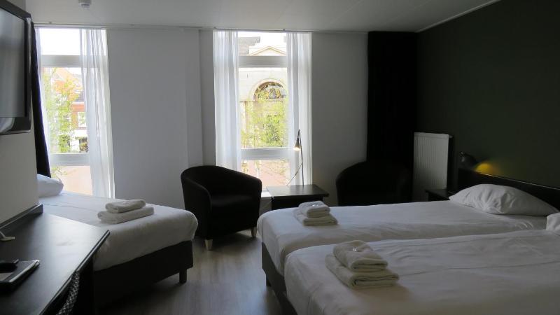 Triple Room image 3