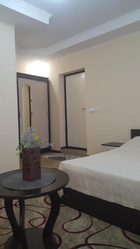 Superior Triple Room image 3