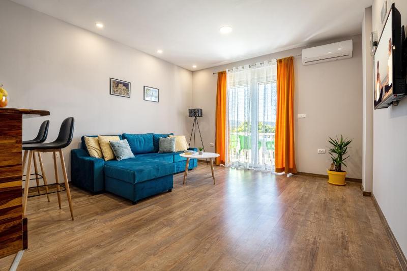 Apartment with Sea View image 1