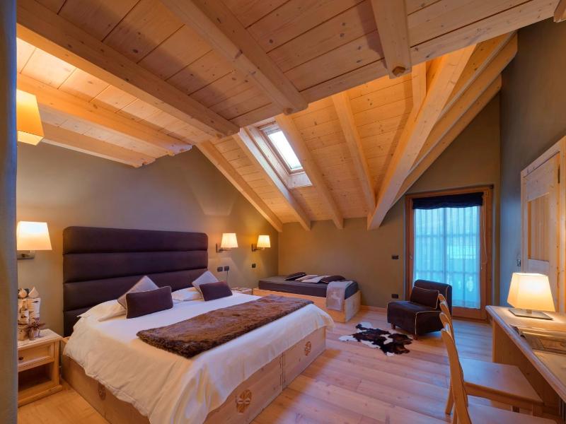 Superior Double or Twin Room image 3