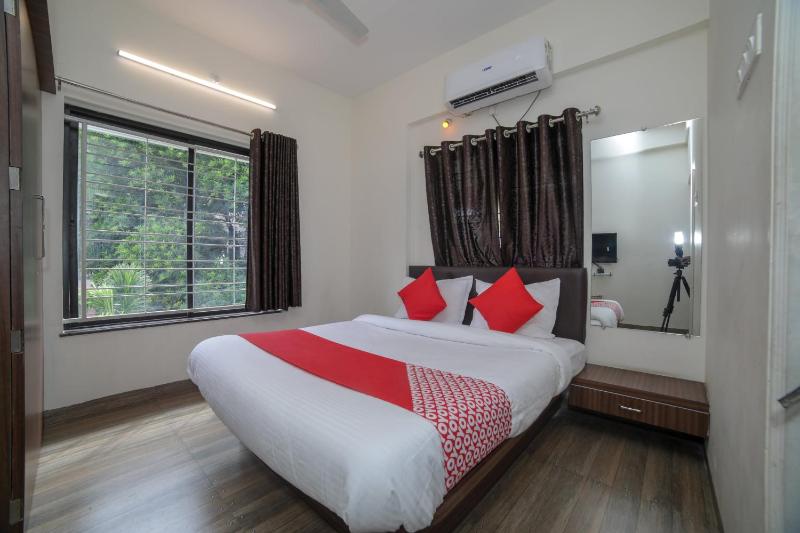 Hotel Shelter - image 32