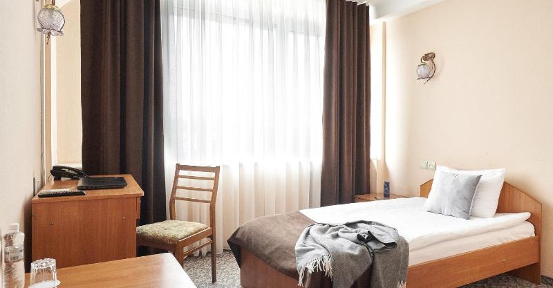 Standard Single Room image 3