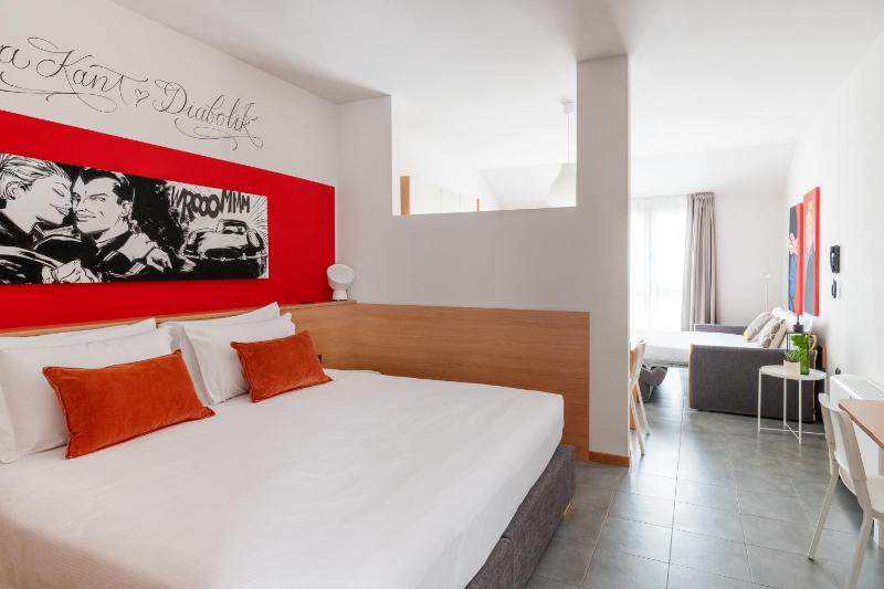 Superior Triple Room image 4