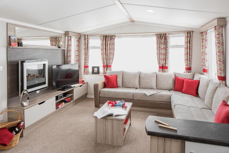 Chalet (4 Adults) image 3