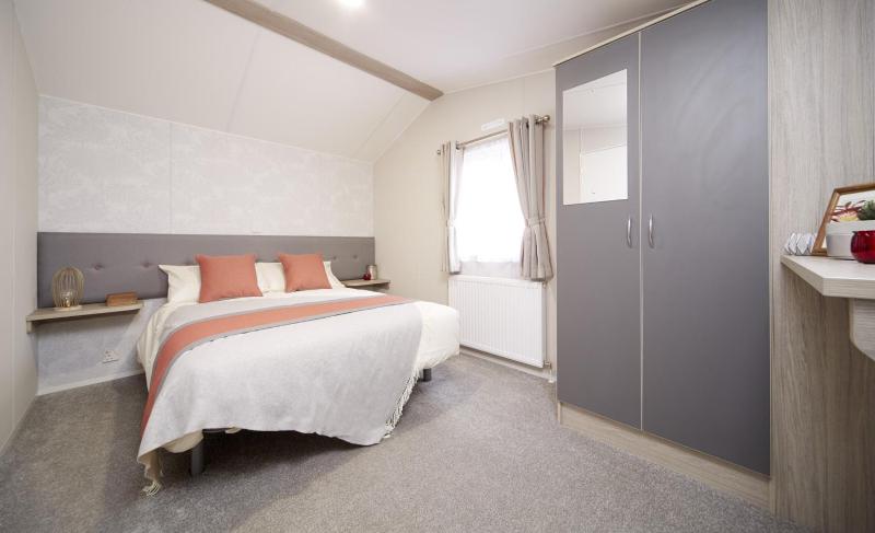 Chalet (6 Adults) image 3