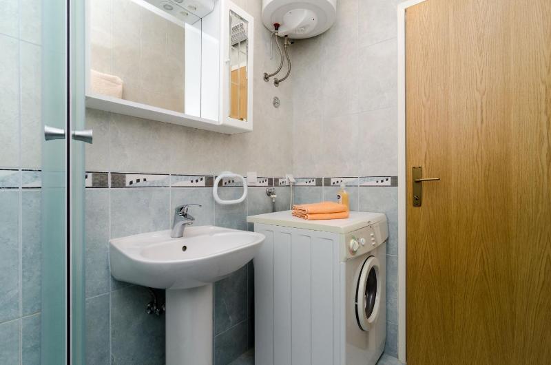 One-Bedroom Apartment with Patio image 2
