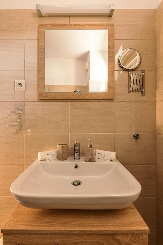 Superior Double or Twin Room image 4