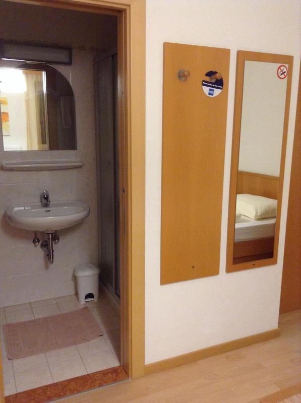 Single Room with Balcony image 4