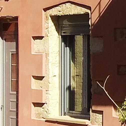 Spartis stone House 30m from the beach - image 1