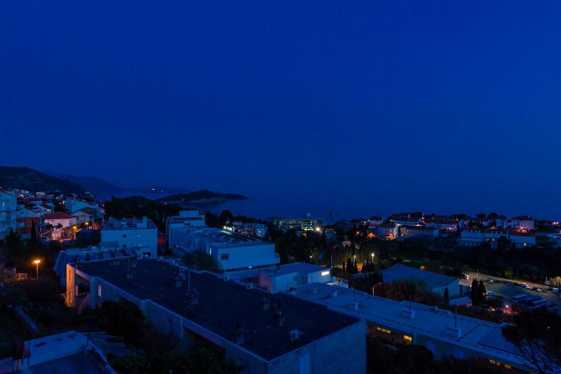 Standard Double Room with Balcony and Sea View image 2