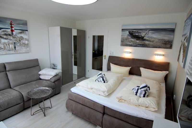 Apartment with Balcony image 3