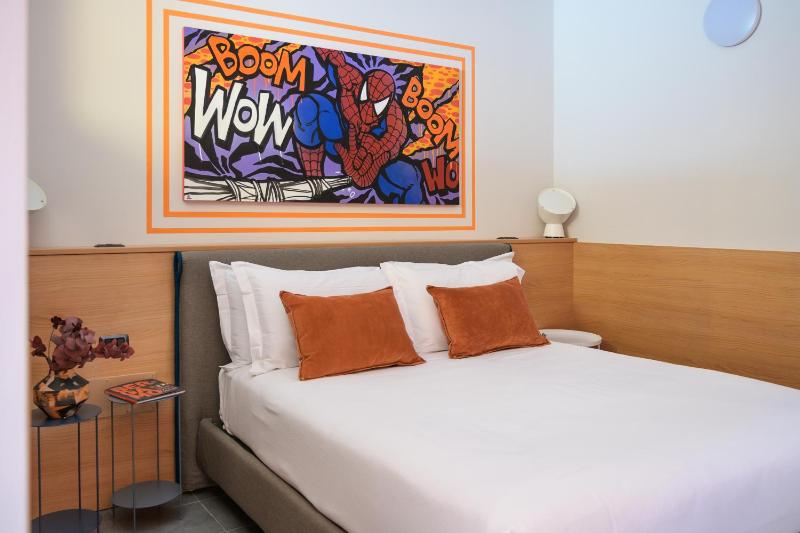 Superior Quadruple Room image 4