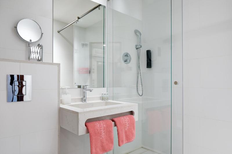 Superior Double or Twin Room image 2