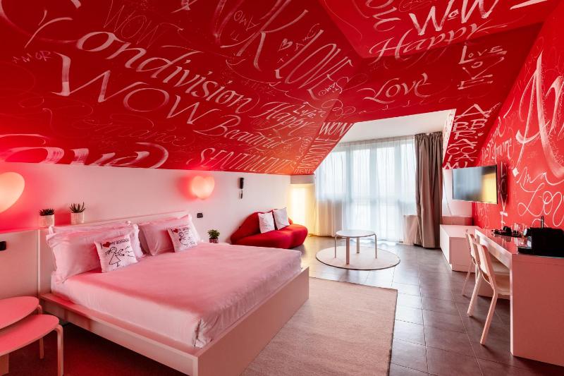 Superior Double Room image 1