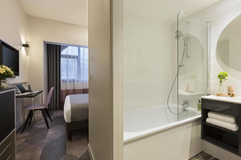 Classic Room image 2