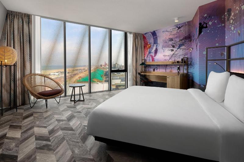 Seaview Double XL Room image 3